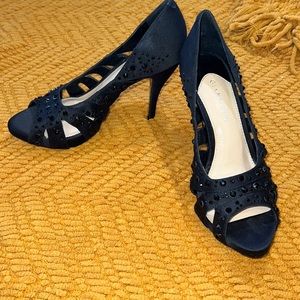 Gianni Bini Black Satin, Black Rhinestone 4” Stiletto Pumps - Size 7 1/2